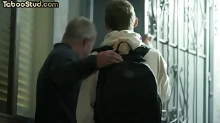 Interdiction shabby twink assfucked by his DILF stepdaddy till cum