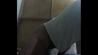 Eu comendo cuzinho de camisinha